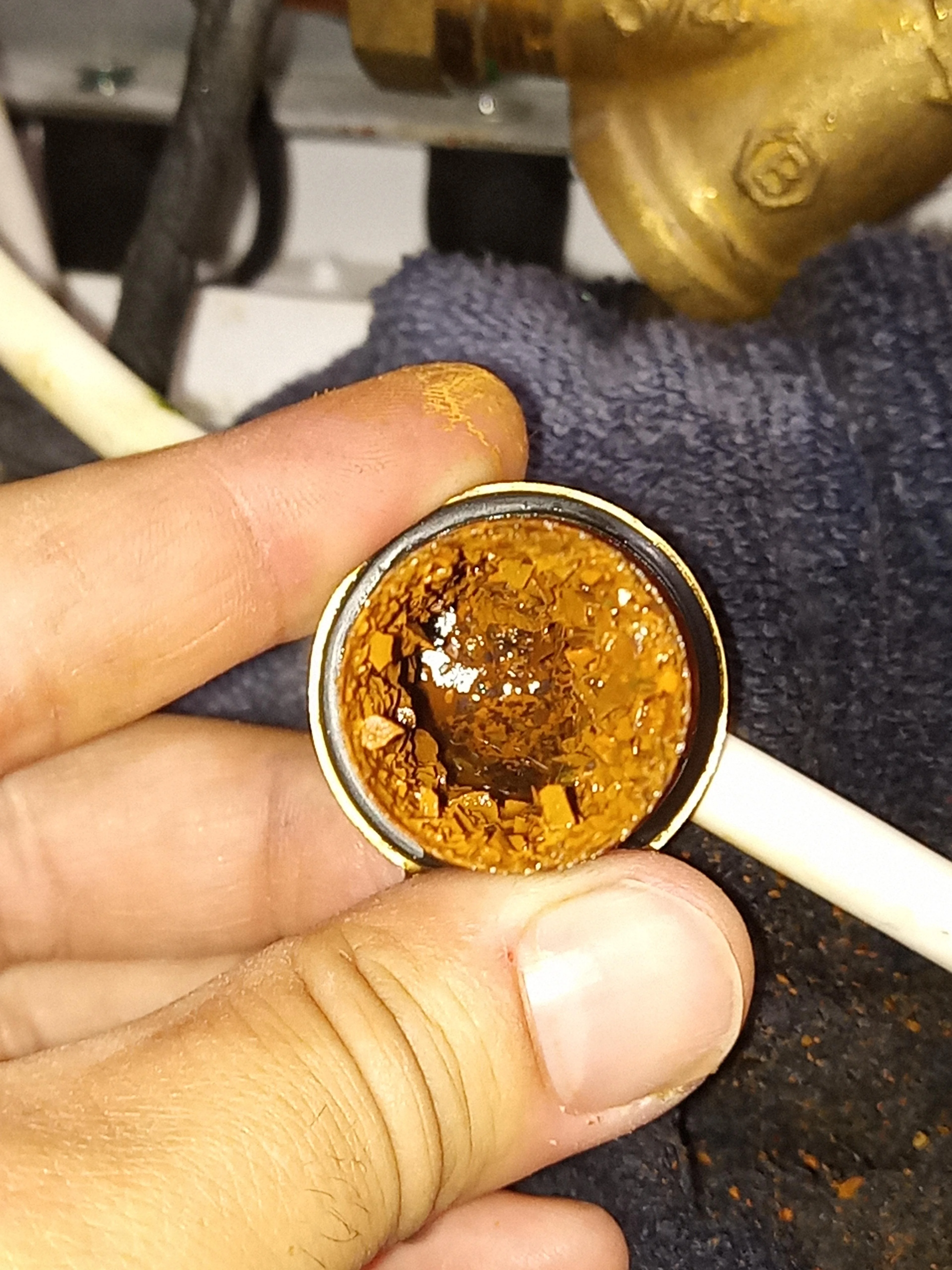 Filtre de chauffage complètement bouché par la boue